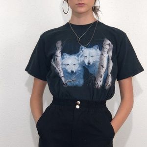White wolf tee <3